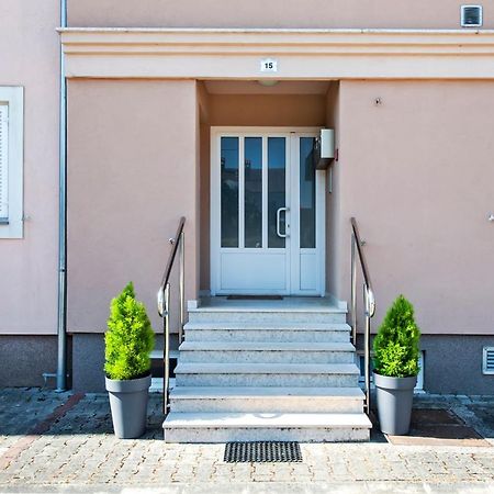 F&R Apartments II Rovinj Exterior foto