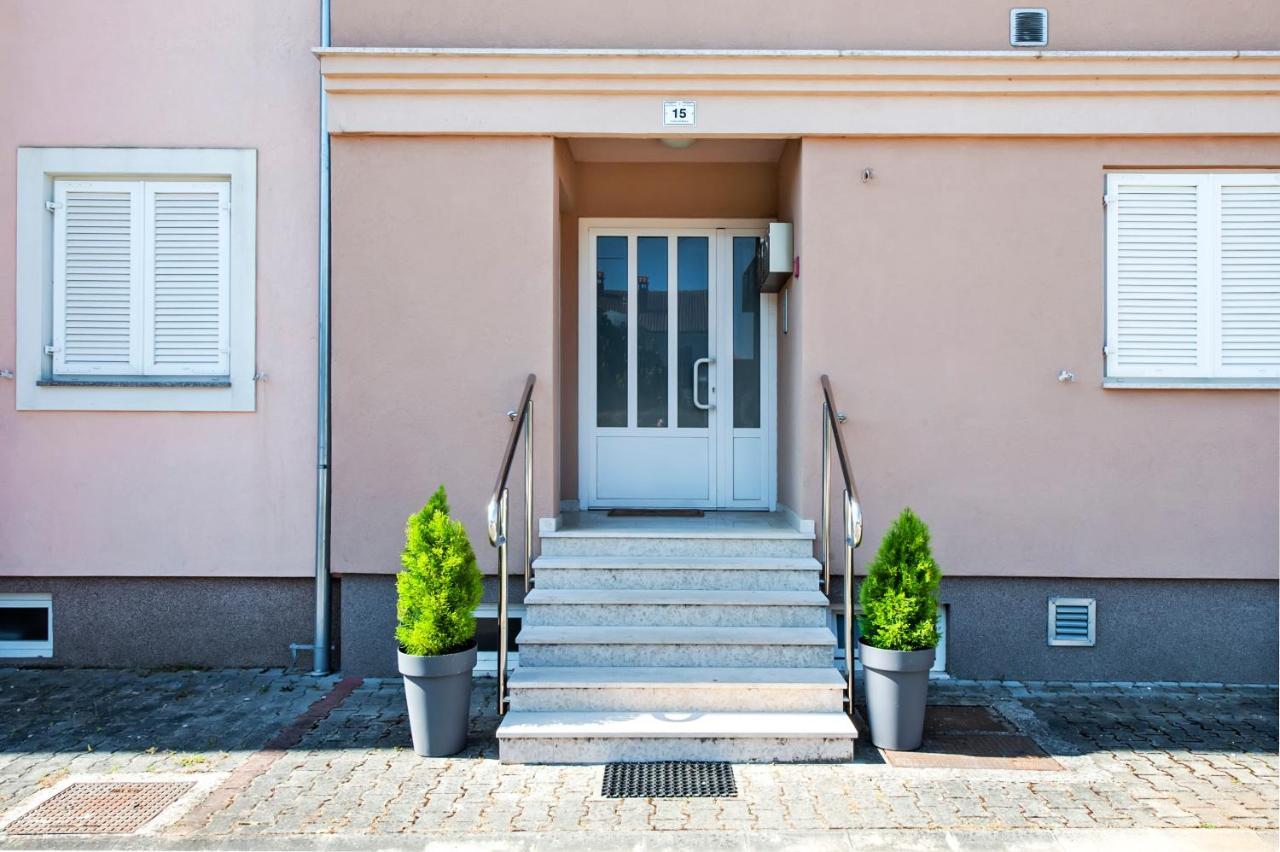 F&R Apartments II Rovinj Exterior foto